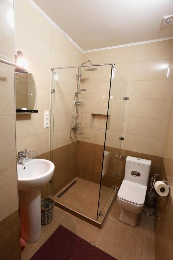 Old - Gold Gala Apartment Tbilisi ภายนอก รูปภาพ