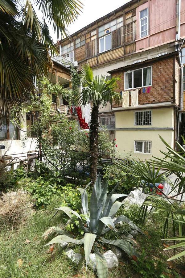 Old - Gold Gala Apartment Tbilisi ภายนอก รูปภาพ