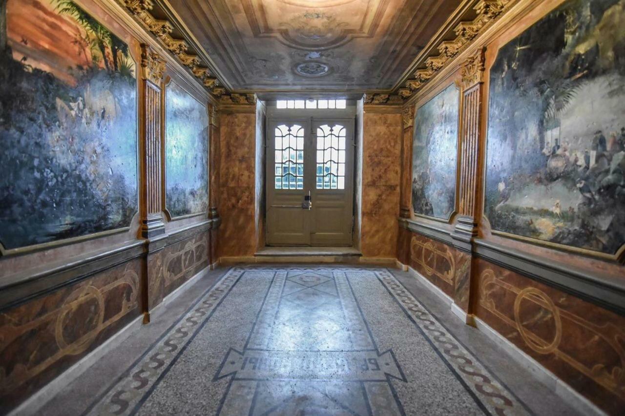 Old - Gold Gala Apartment Tbilisi ภายนอก รูปภาพ