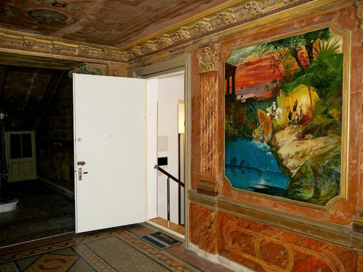 Old - Gold Gala Apartment Tbilisi ภายนอก รูปภาพ
