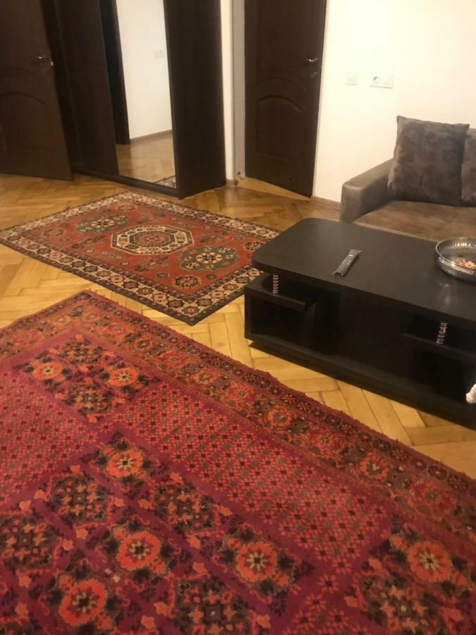 Old - Gold Gala Apartment Tbilisi ภายนอก รูปภาพ